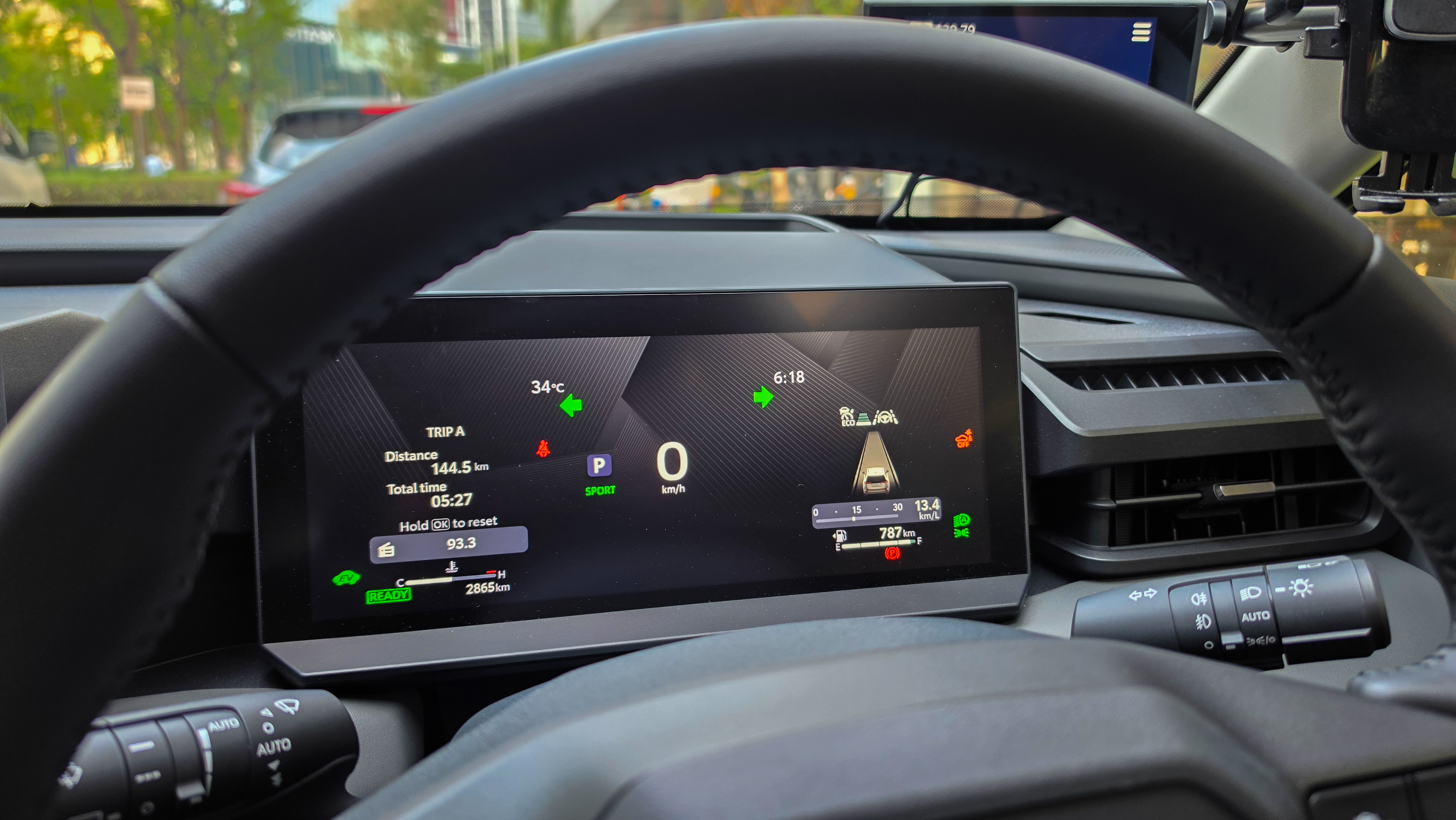 Toyota RAV4_Driver's Instrument Cluster