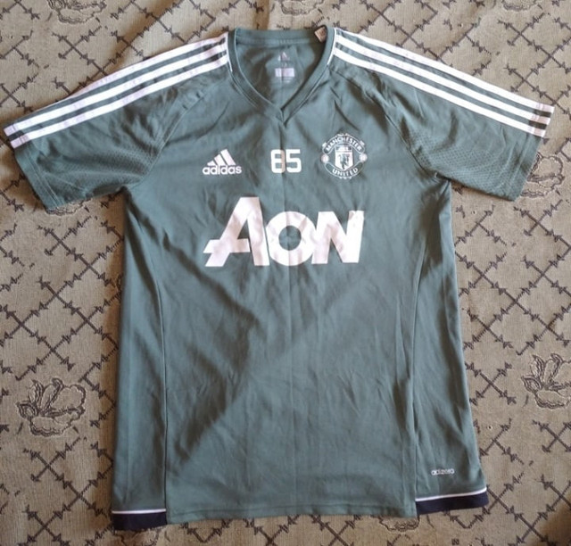 man-utd-16-train-651