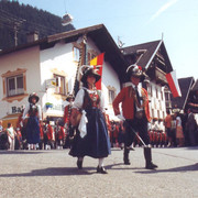 2005 07 002