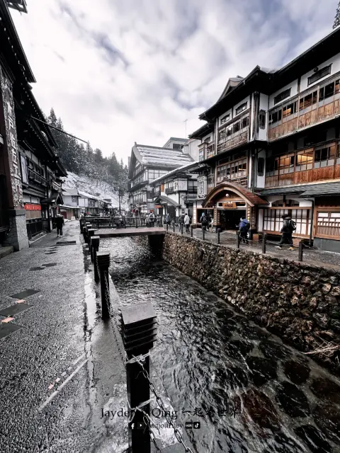 银山温泉街5.webp