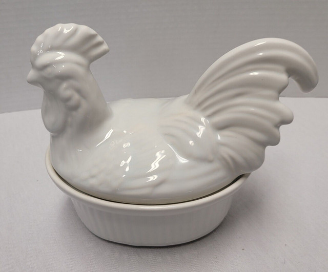 Rooster-dish
