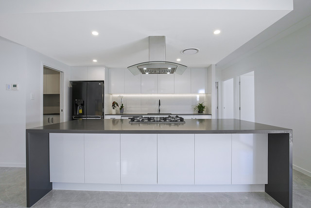 KITCHEN-FRONT