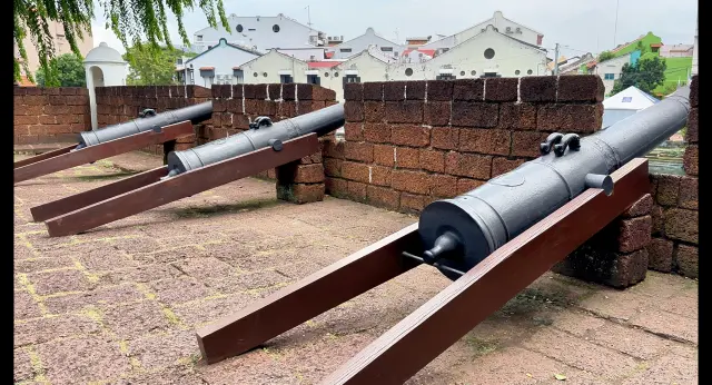 Melaka Fort1.webp