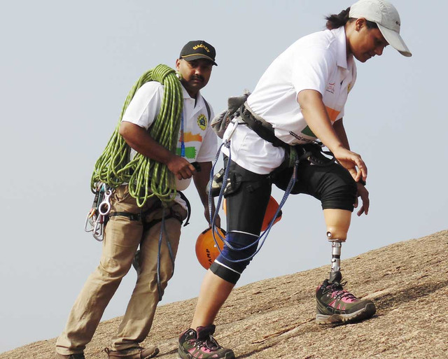 arunima-singh-climbing