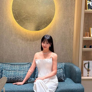 50대 맞아? 고소영, 오프숄더 드레스에 눈부신 '스키니 비주얼' 과시