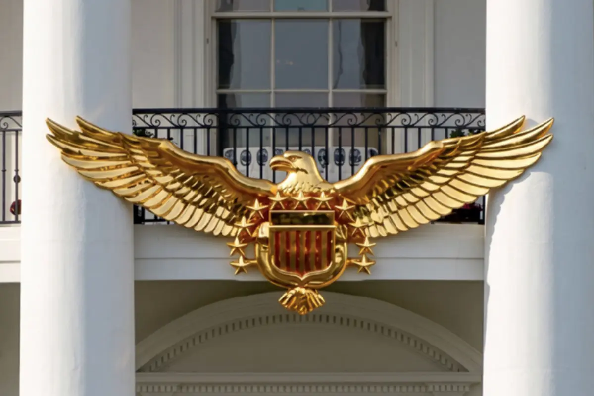 Trump Ridiculed for White House "Golden Gift