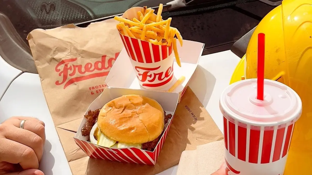 Freddy's Top Burger Features Steakhouse Flavors