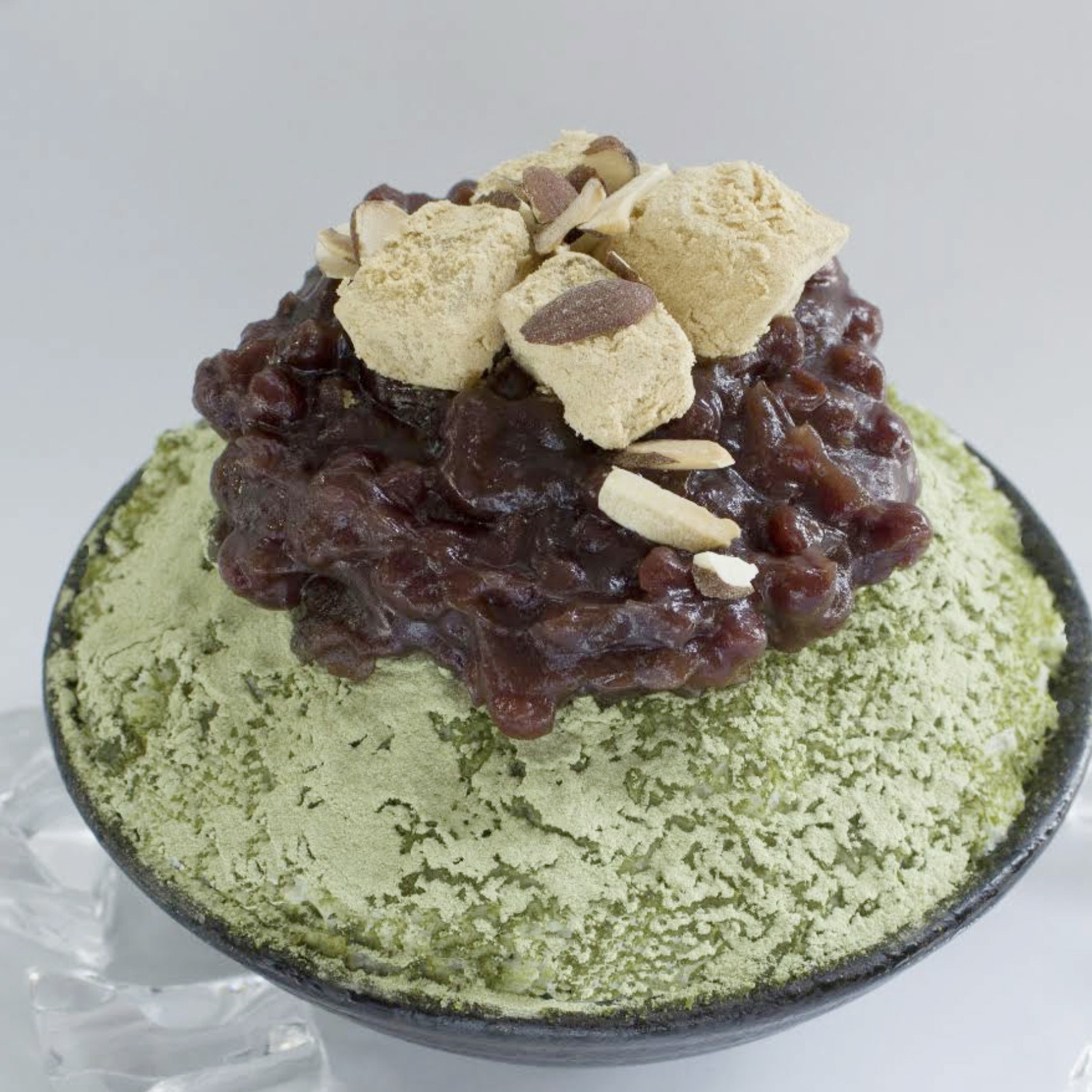 Milk flake bingsu with toppings at O'ma Spoon