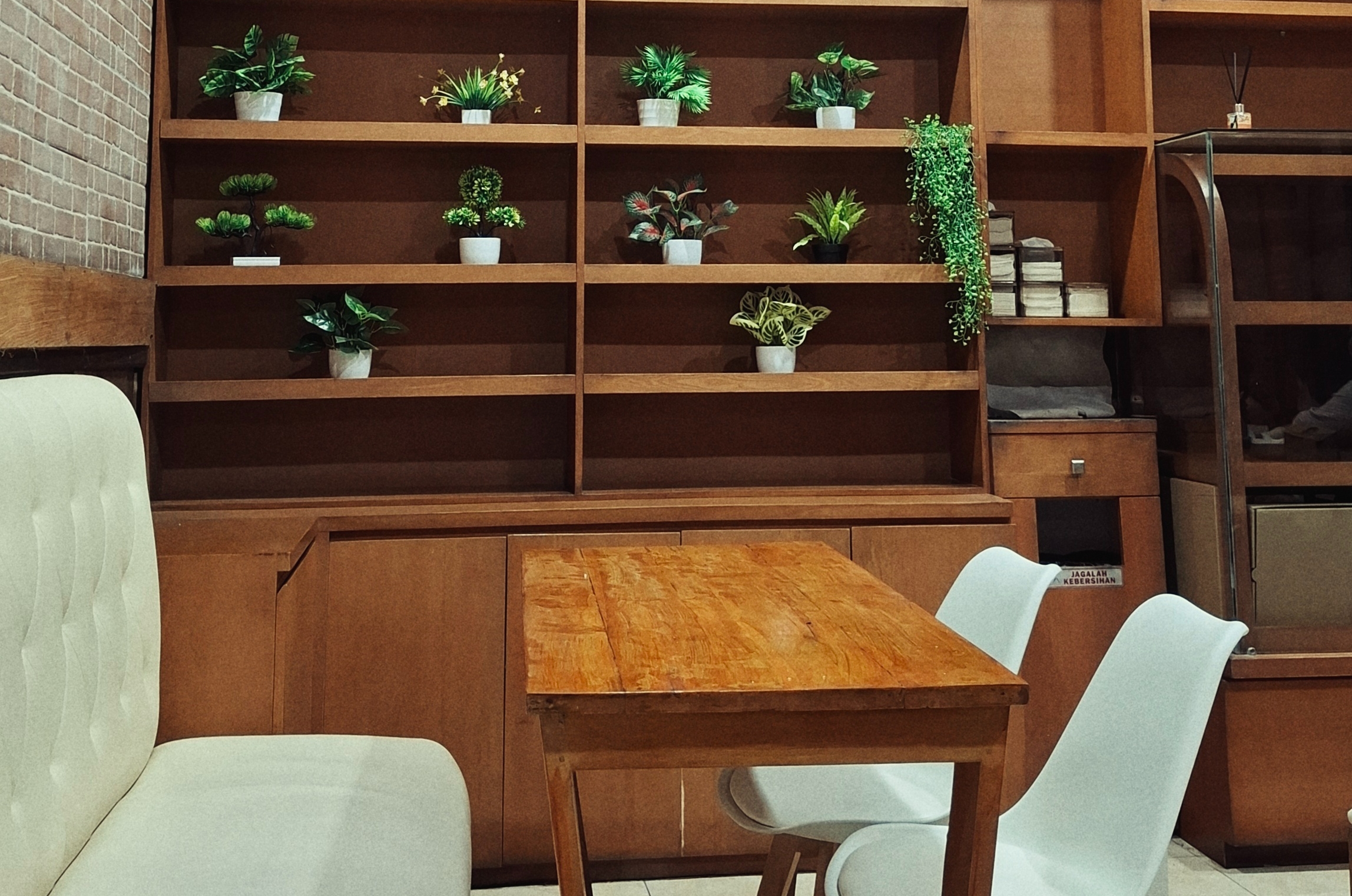 Lavela Coffee & Eatery