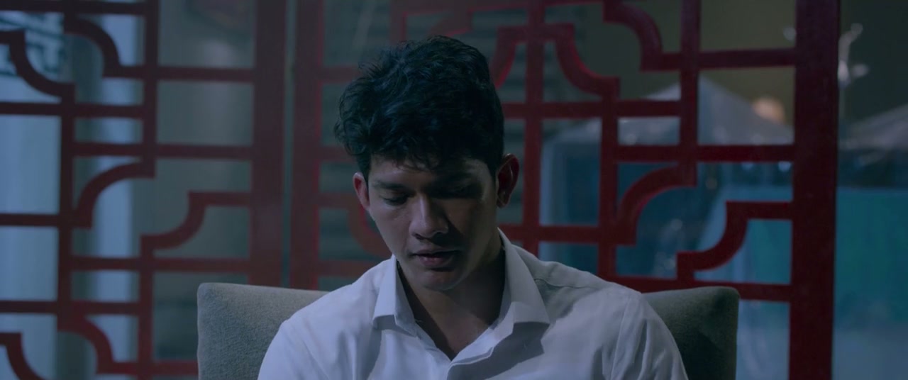 The Night Comes for Us Screenshot