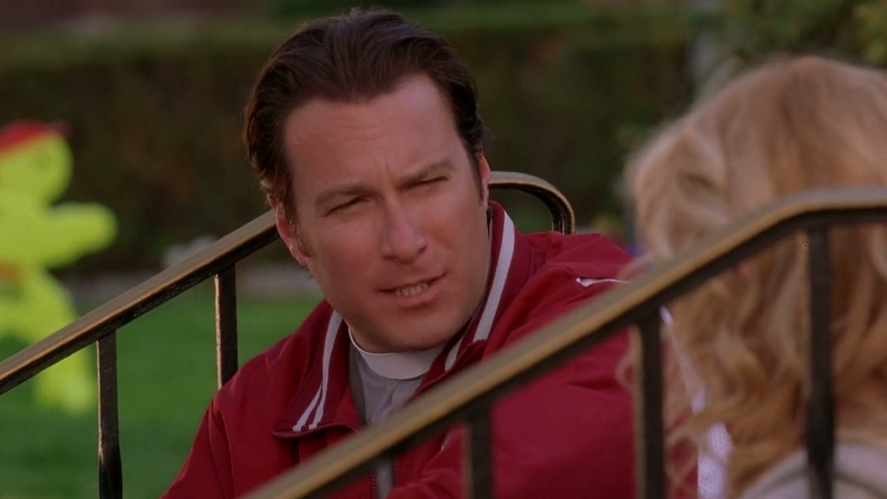 Raising Helen Screenshot