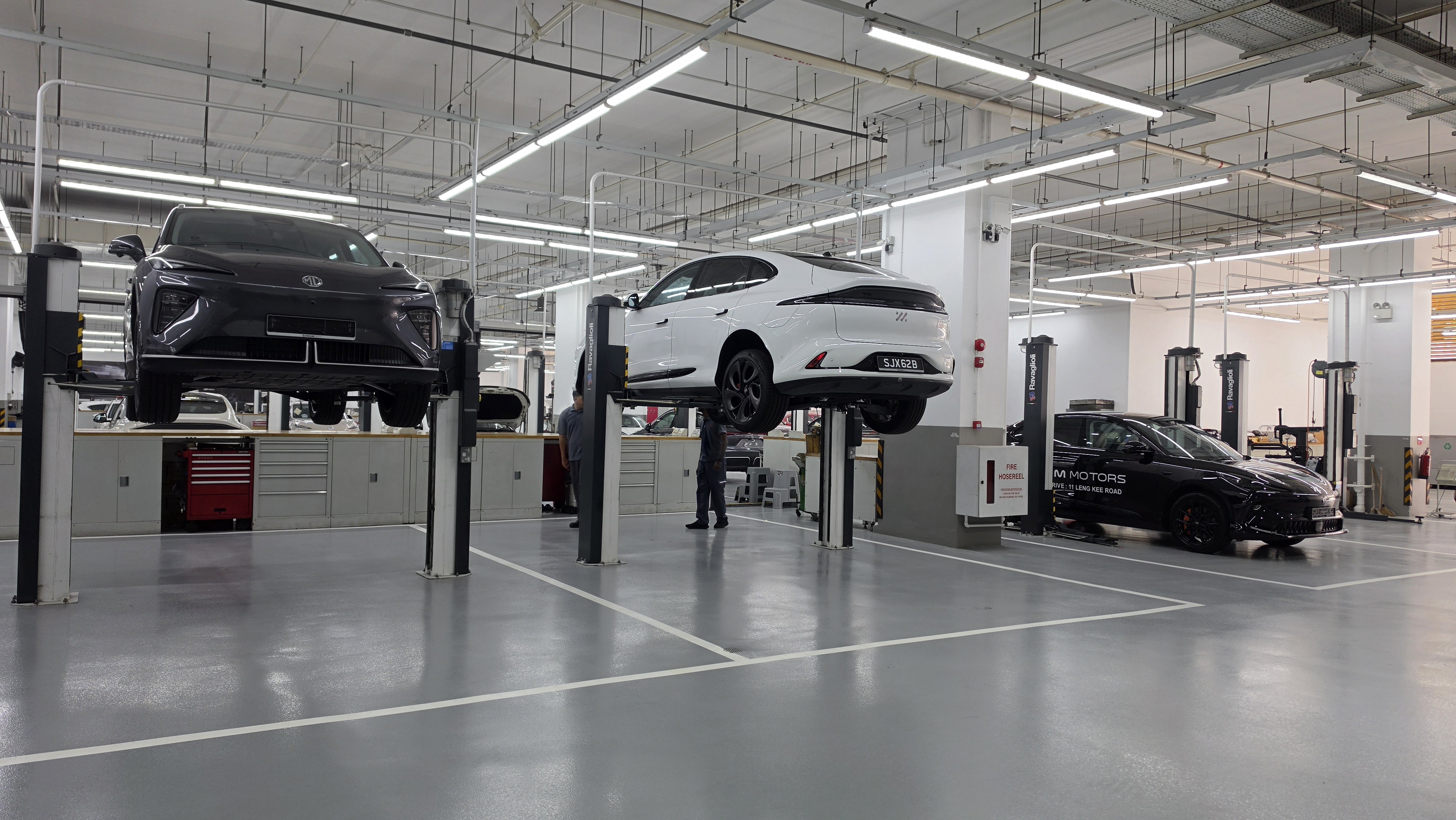 MG Service Centre Service Bay