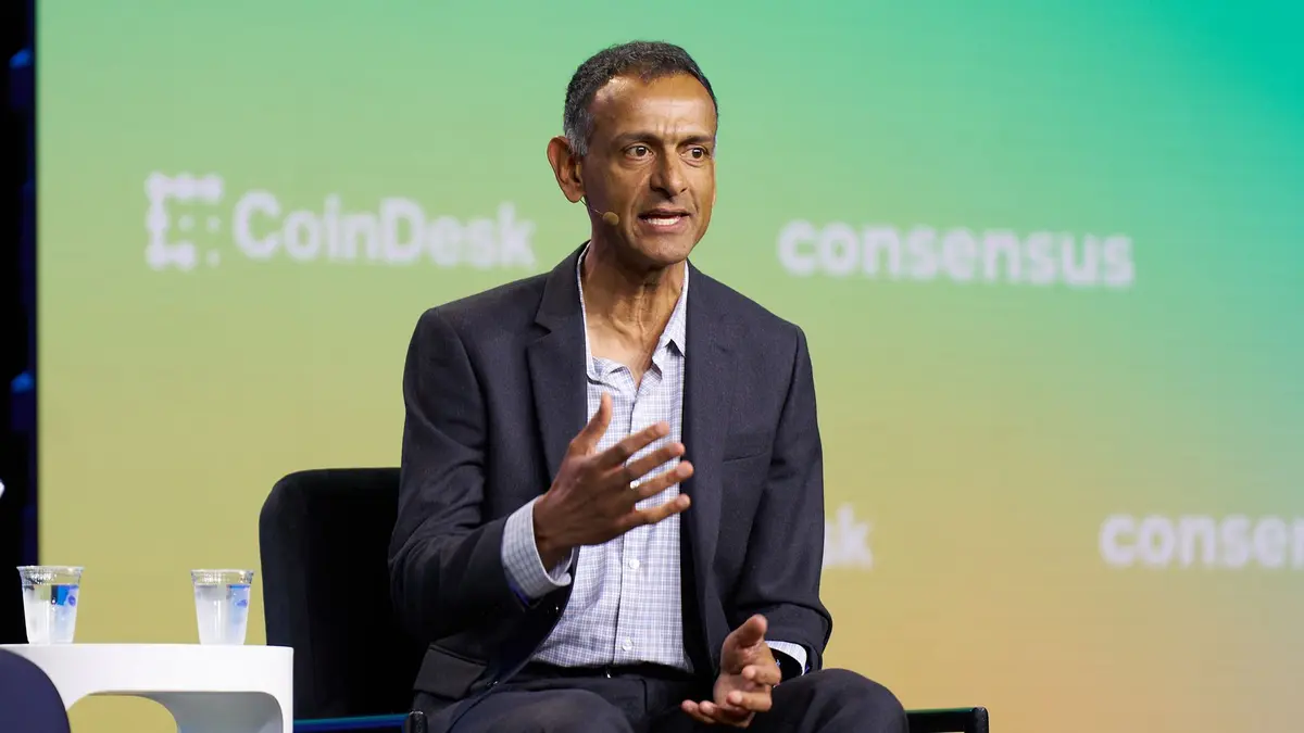 Top Legal Executive Exits Coinbase After SEC Battle