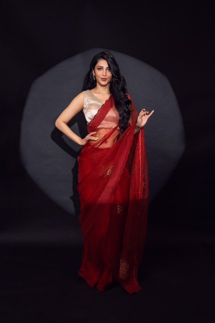 Shruti-Haasan-4