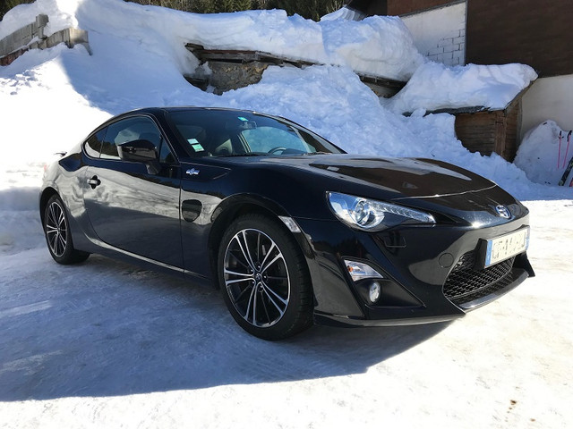 https://i.ibb.co/QJzMFf2/gt86-2.jpg
