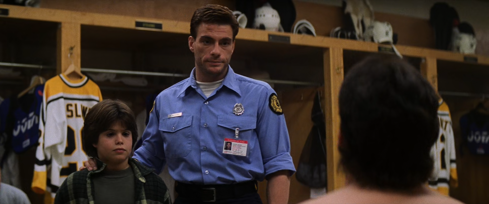 [Image: Sudden-Death-1995-KL-1080p-Blu-Ray-x265-...54-166.png]