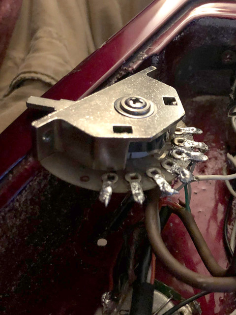 7-lug-switch-7090
