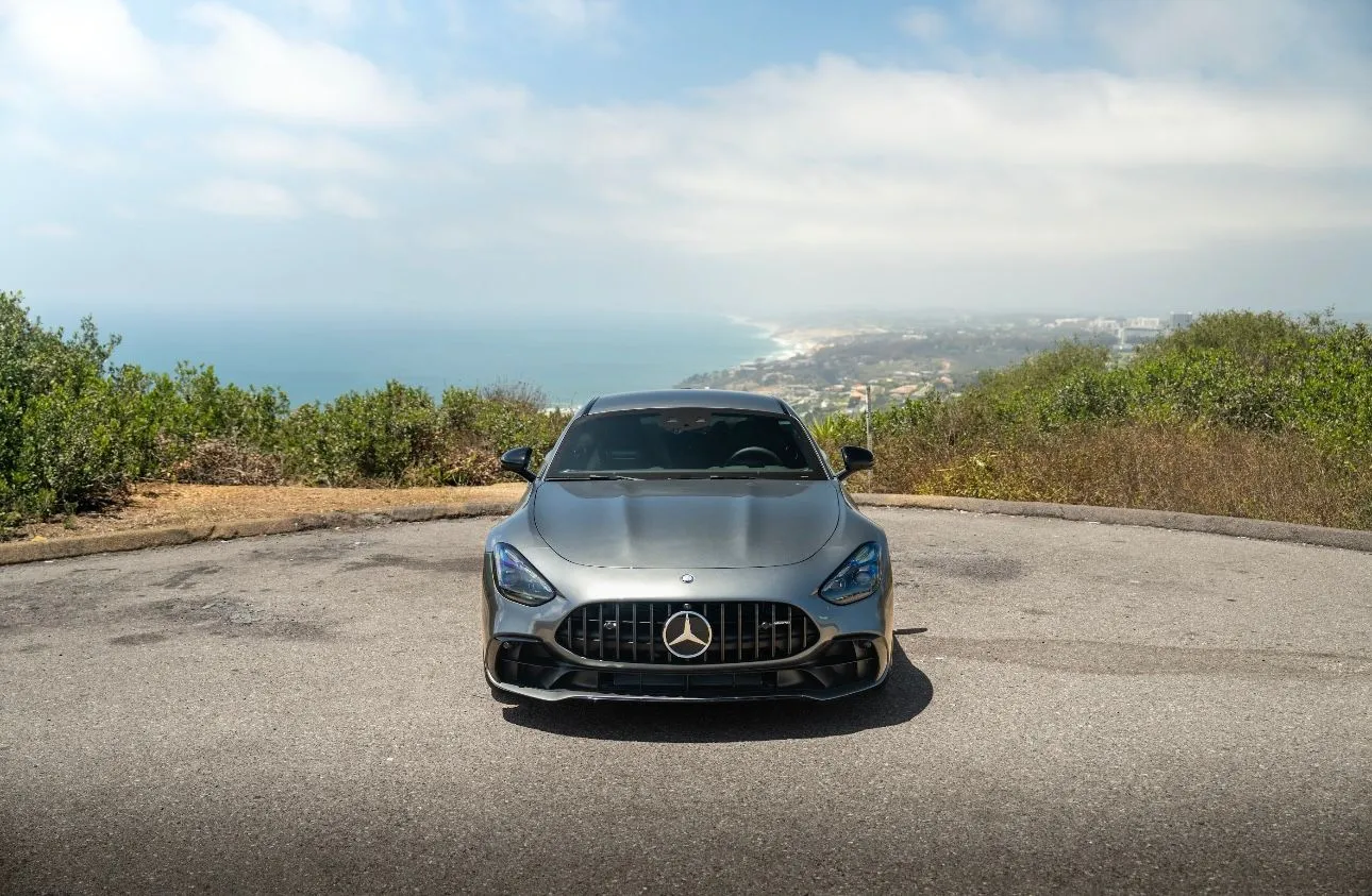 Mercedes-Benz AMG GT Coupe photo 2