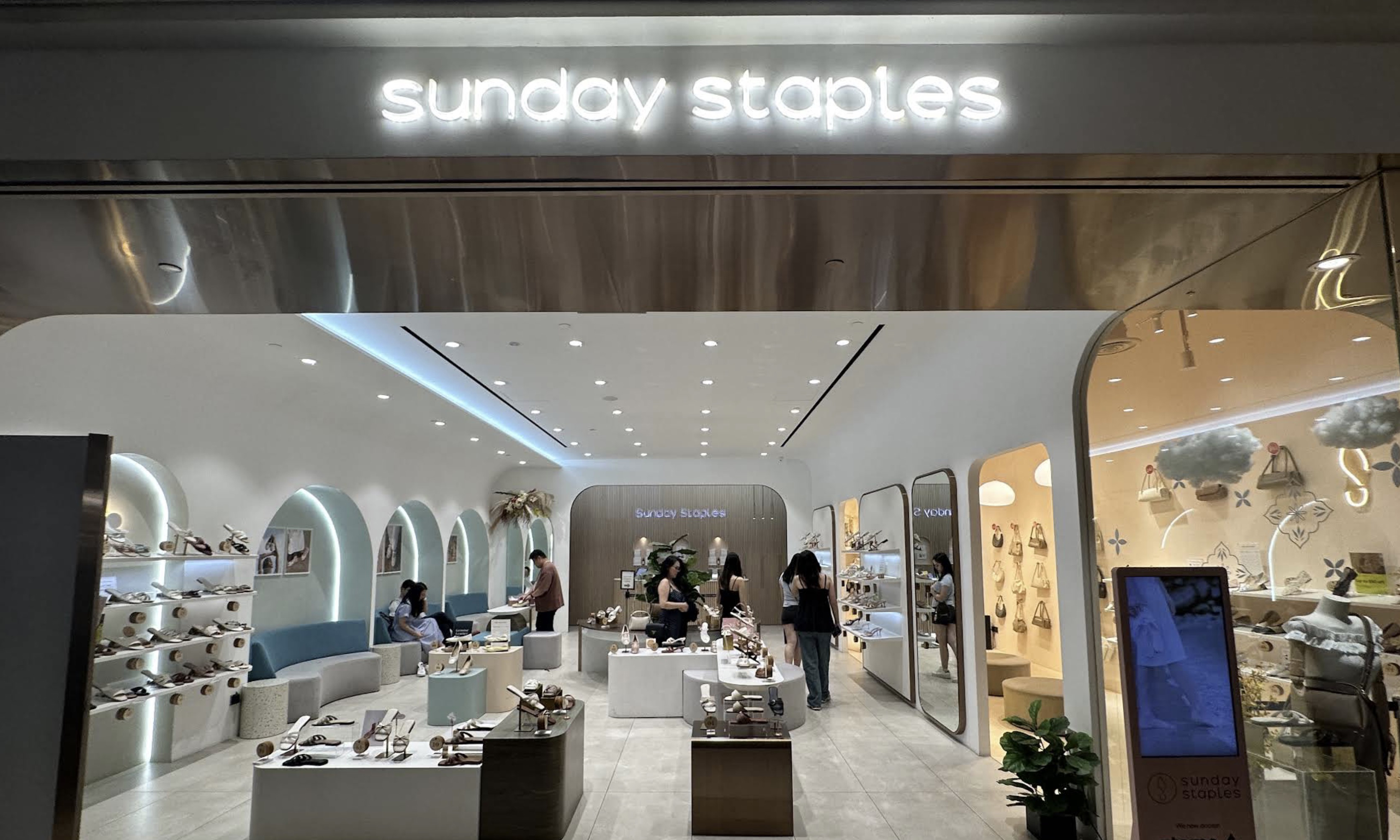 Sunday Staples bags and accessories collection