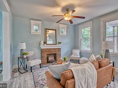 Living Room & Fireplace Renovation