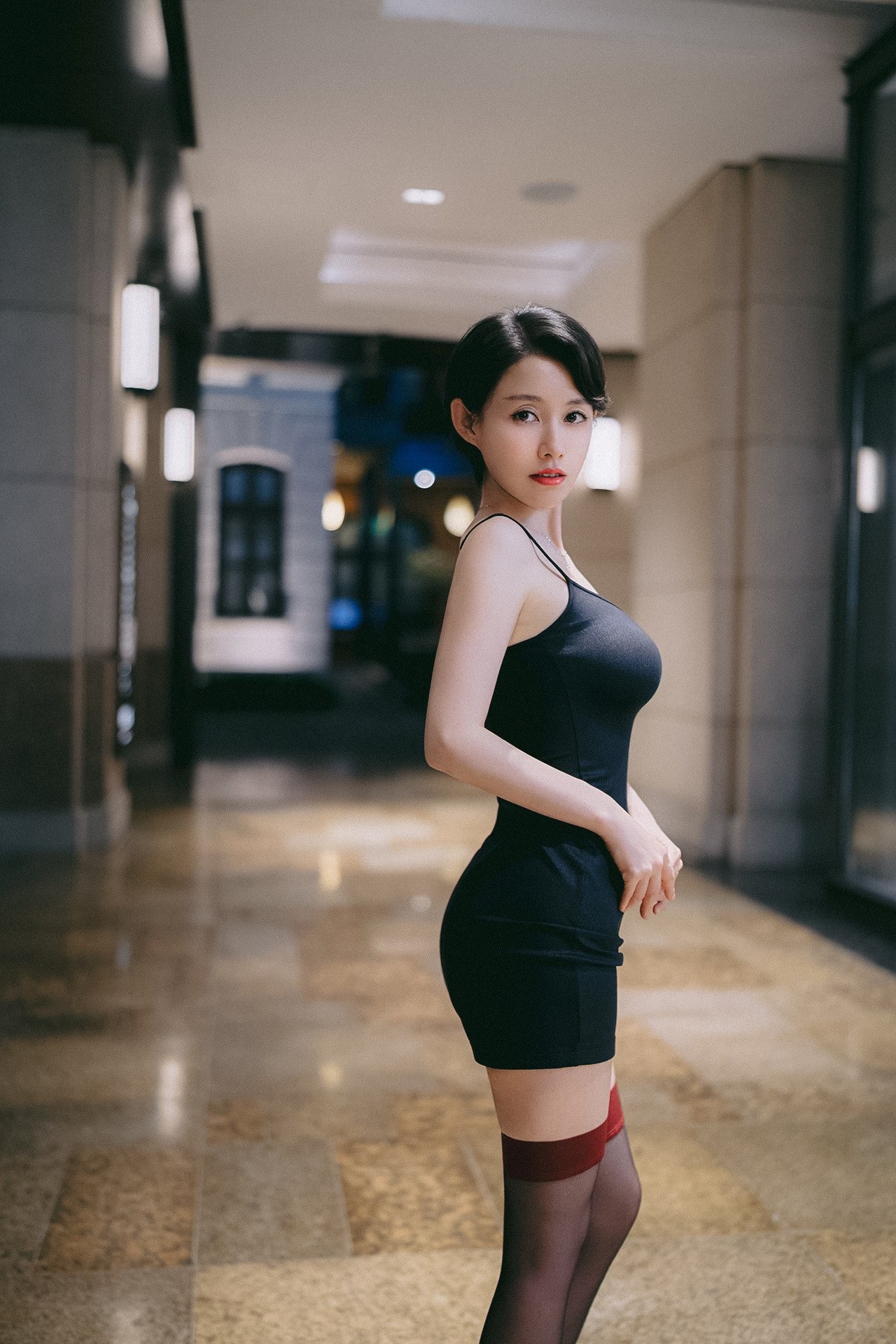 asian beauty red edge black stockings