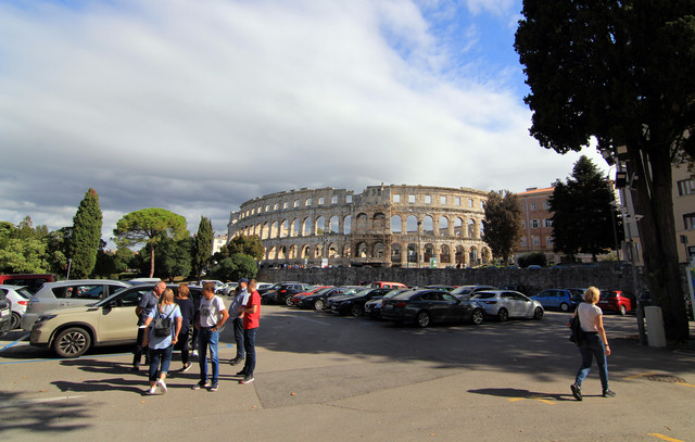 IMG-9690.jpg