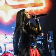 Evanescence-11