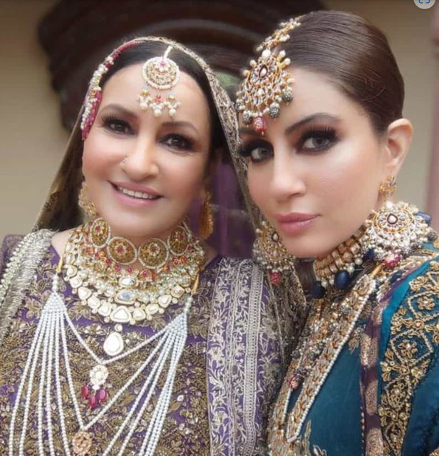 2WIVES