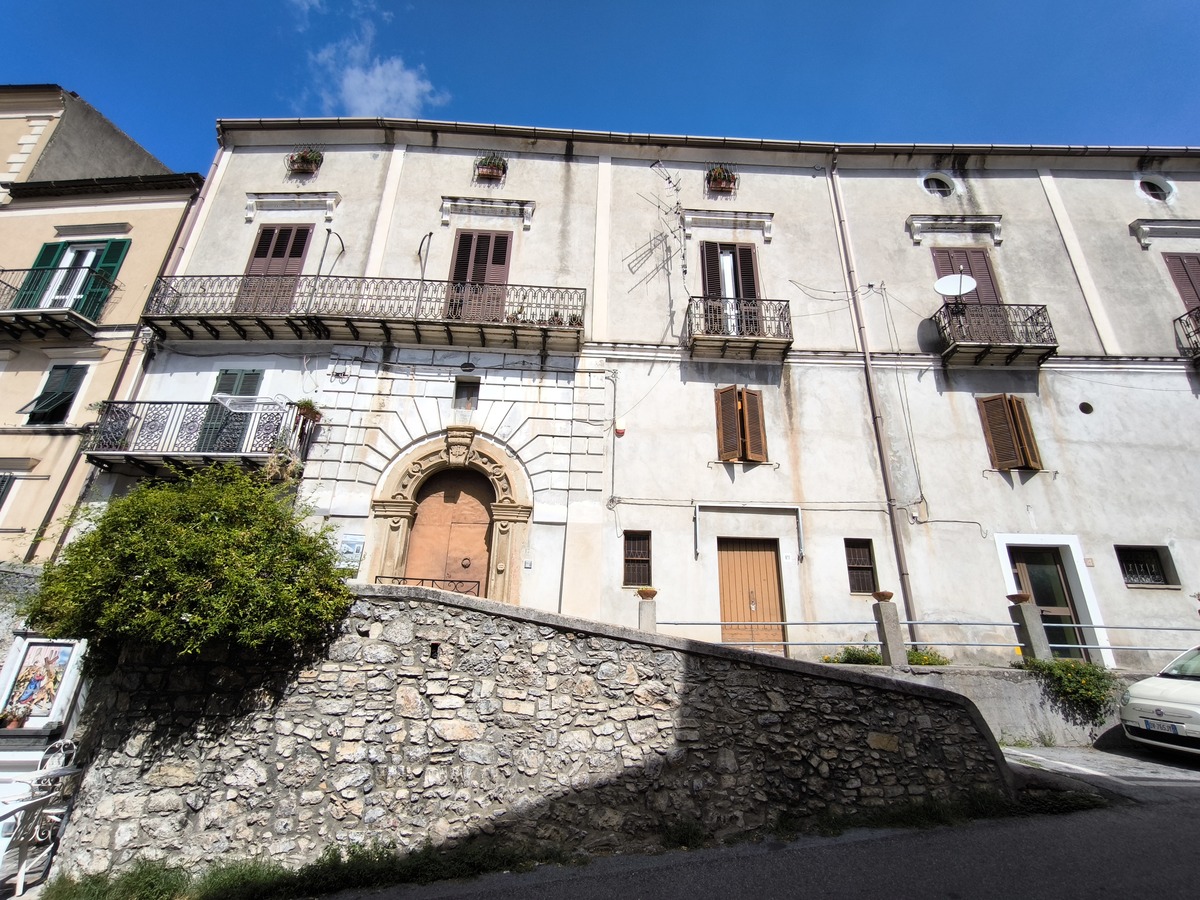 Palazzo Perrone