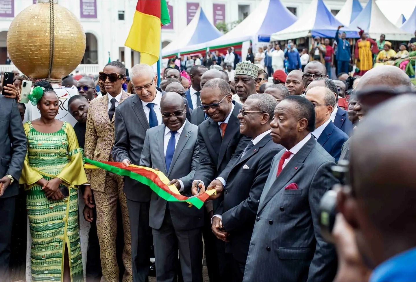 Illustration - A Yaounde, la Cote d'Ivoire deroule son artisanat en invitee d'honneur