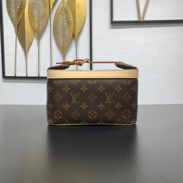 Lv M15350