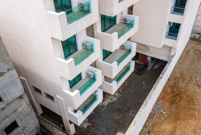 Immeuble · CHU après base CIE, Angré · à vendre