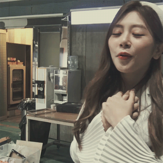 Untitled-37.gif