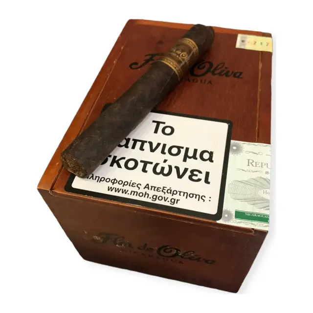 Flor de Oliva Maduro Toro