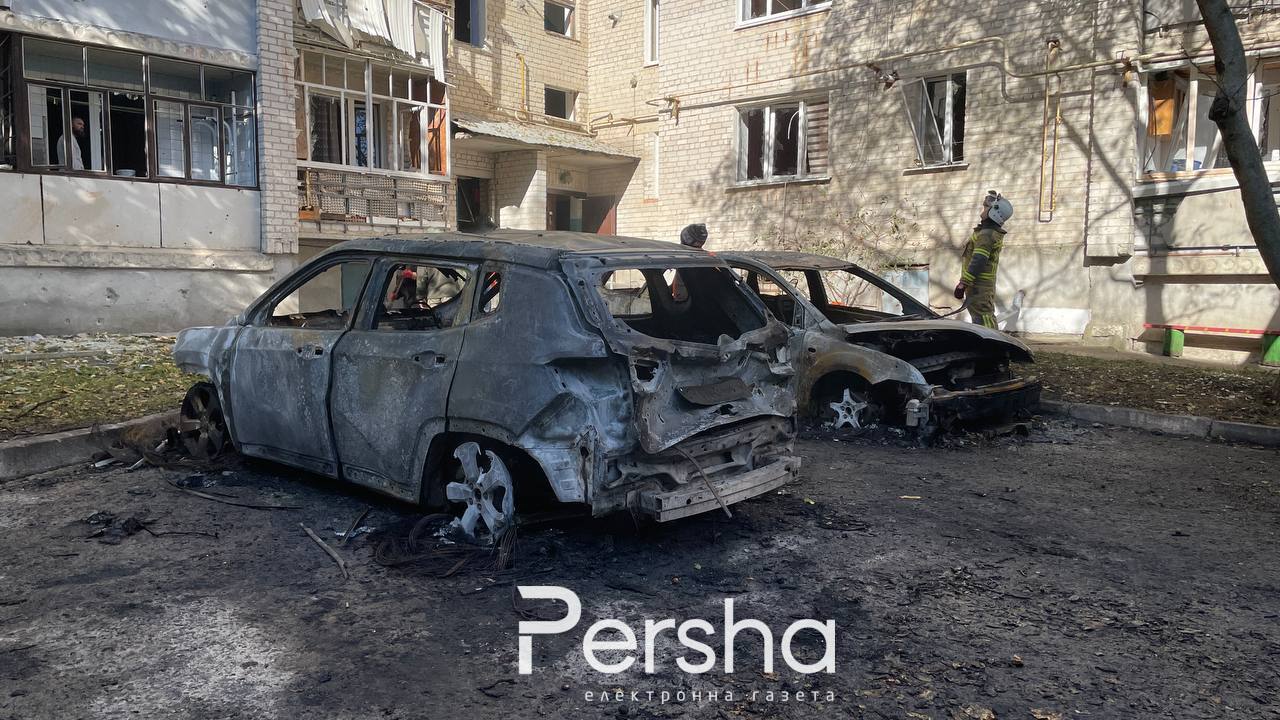 Атака на Кропивницький 14 жовтня люди розбирають завали Перша електронна газета (18)