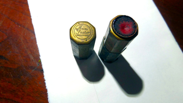 lipstick.jpg