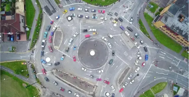 The-Magic-Roundabout-In-Swindon