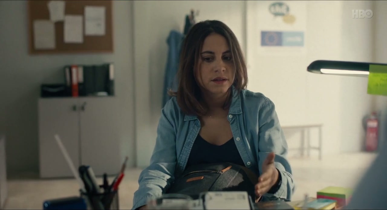 Sisters Apart Screenshot