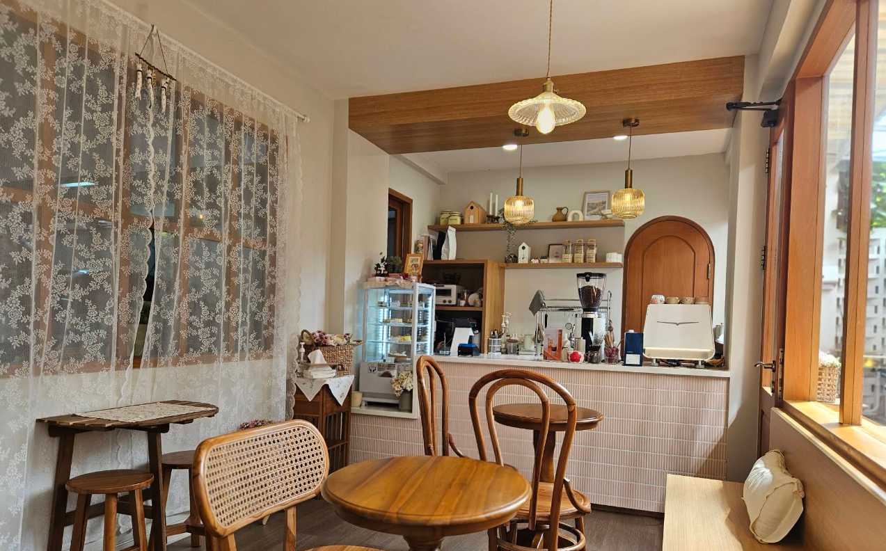 at home cafe.
