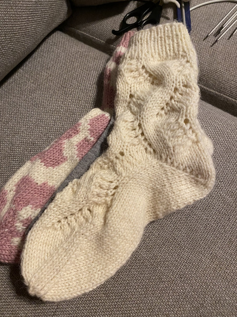 7-D35-E95-B-FC43-437-B-B8-F5-A451295-D3-