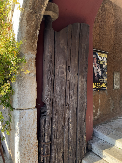 IMG-9437.jpg