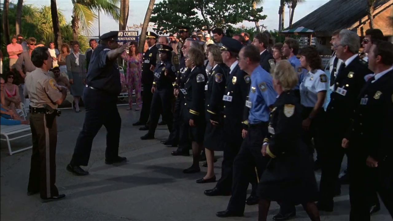 Police Academy 5: Assignment: Miami Beach Screenshot