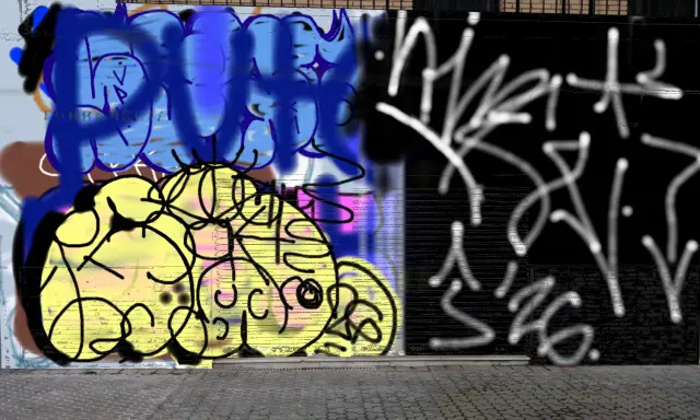Graffiti artwork by Sumoe
