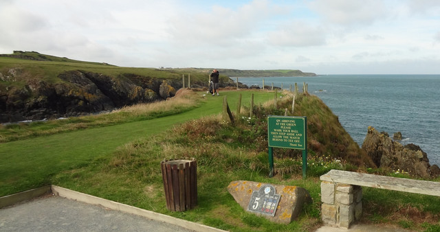 Nefyn Trou 5.jpg
