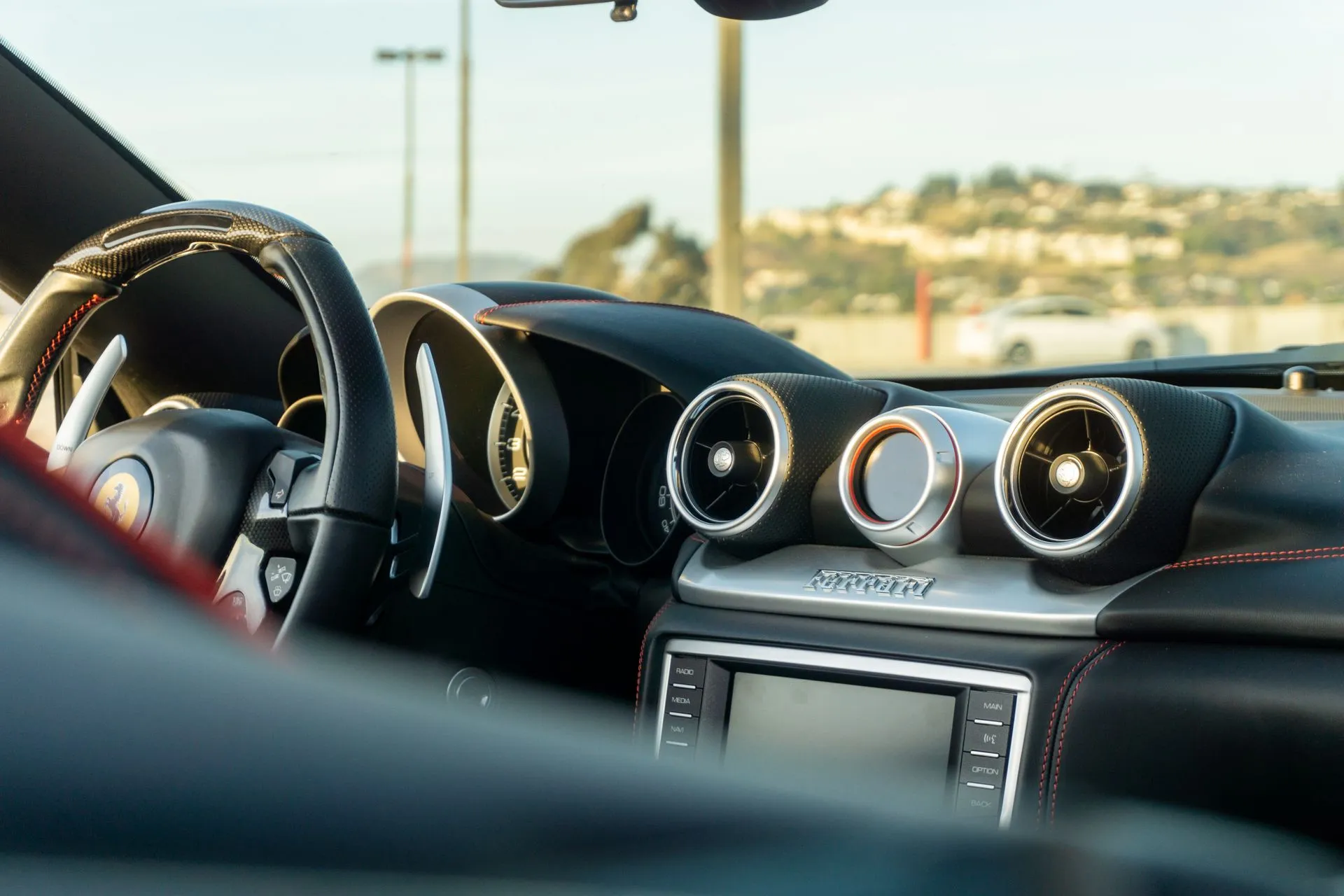 Ferrari California T photo 9