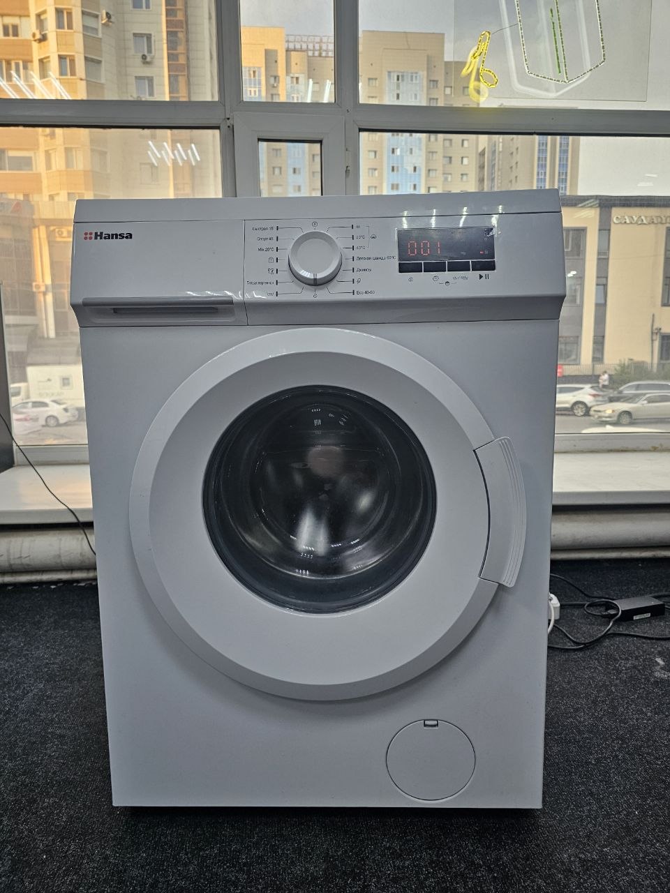 Стиральная машина Hansa WHE6100WL, на 6 кг, 1000 об\мин