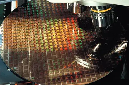 TSMC Unveils Breakthrough Chip Packaging Technology
