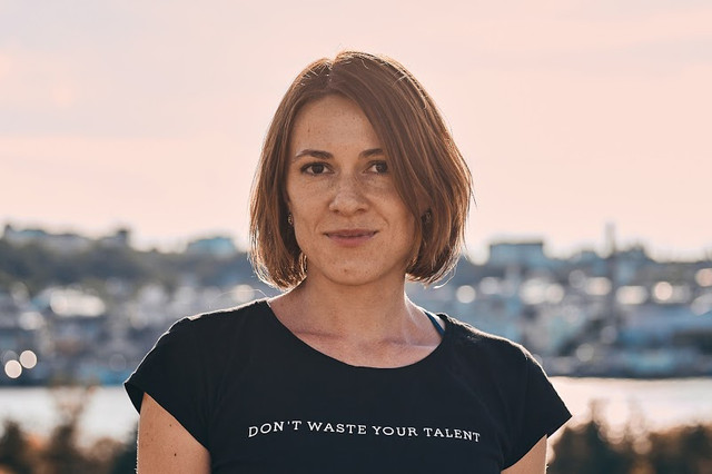 Viktoria Li image
