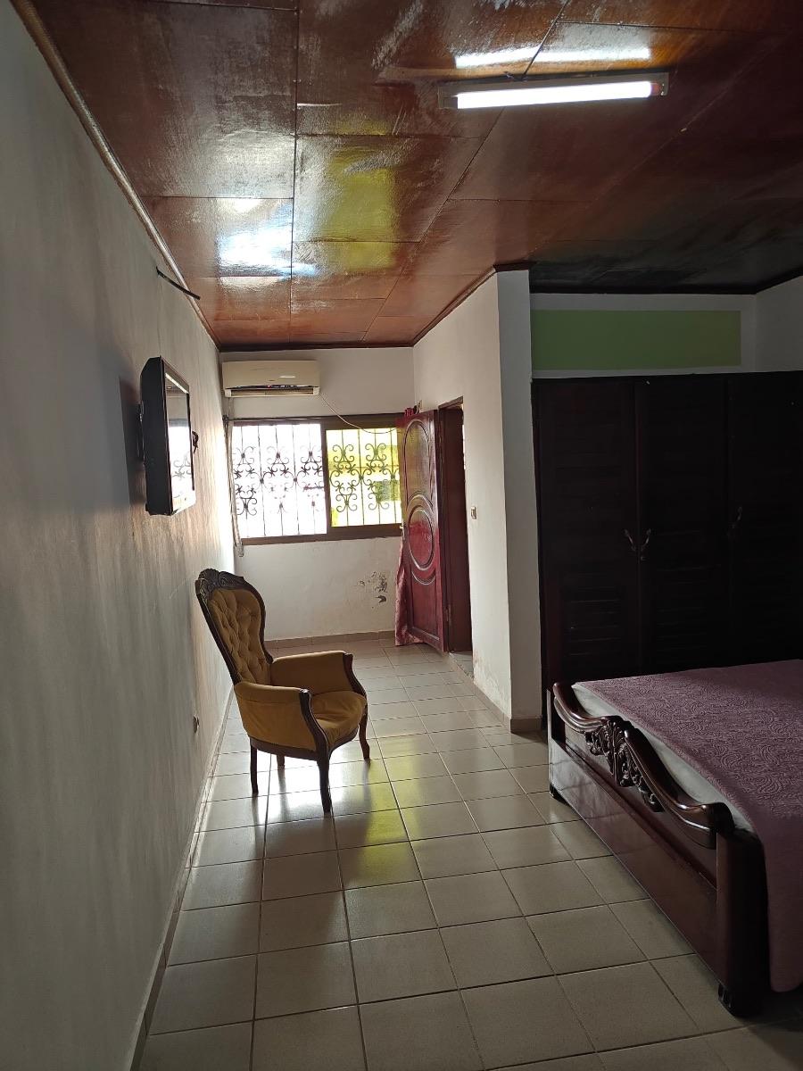 Bureau à louer à Douala - 450000 FCFA/Mois