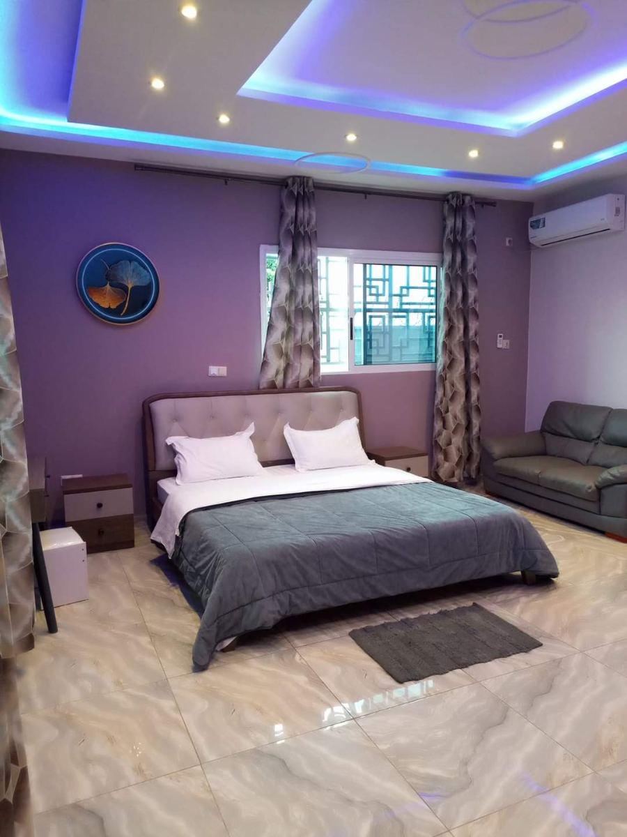 Villa meublée à louer à Nsam, Yaoundé - 70000 FCFA/nuit